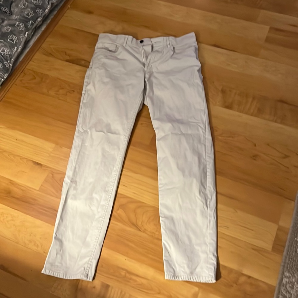 Haggar Men’s khaki pants 32/34 (slim fit)